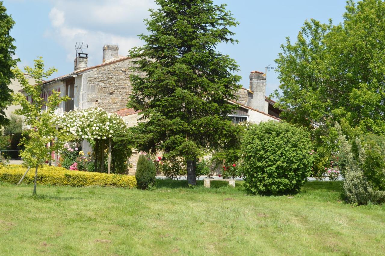 La Pastorale Bed & Breakfast Beurlay Exterior photo